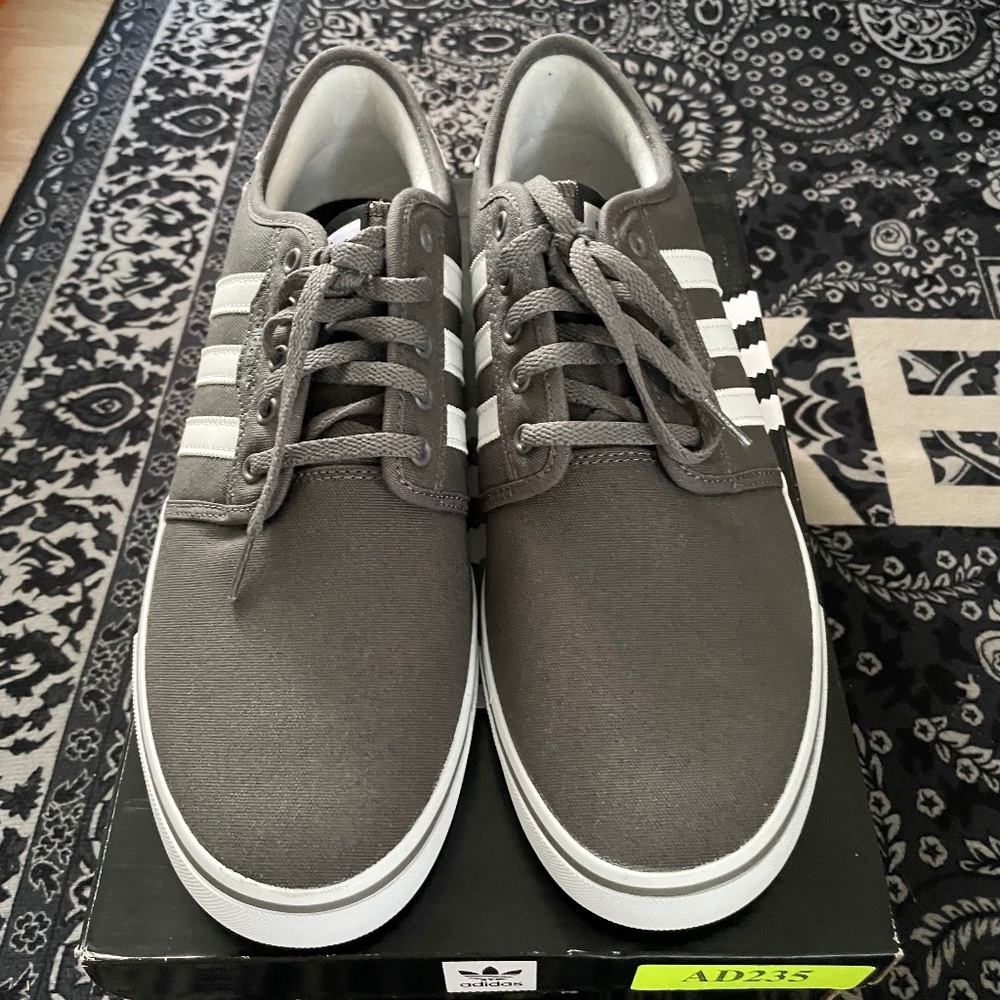 Adidas Men's Seeley Sneaker